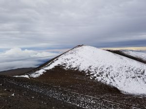 The snow covered peaks of Mauna Kea rise up to 13,803 feet. Photograph: Weatherboy