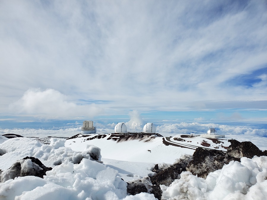 Heavy snow blankets the high elevations of the Big Island of Hawaii after a heavy snowstorm in mid-January.  Image: Weatherboy
