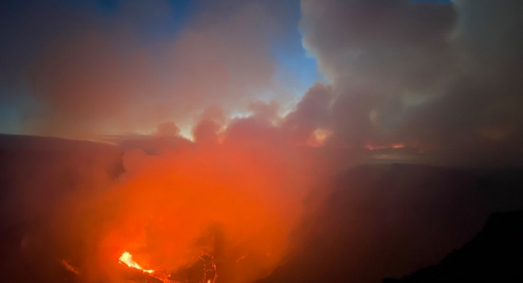 Kilauea at sunrise: with the sun up, scientists can begin to see the extent of last night's eruption on Hawaii's Big Island. Image: HVO