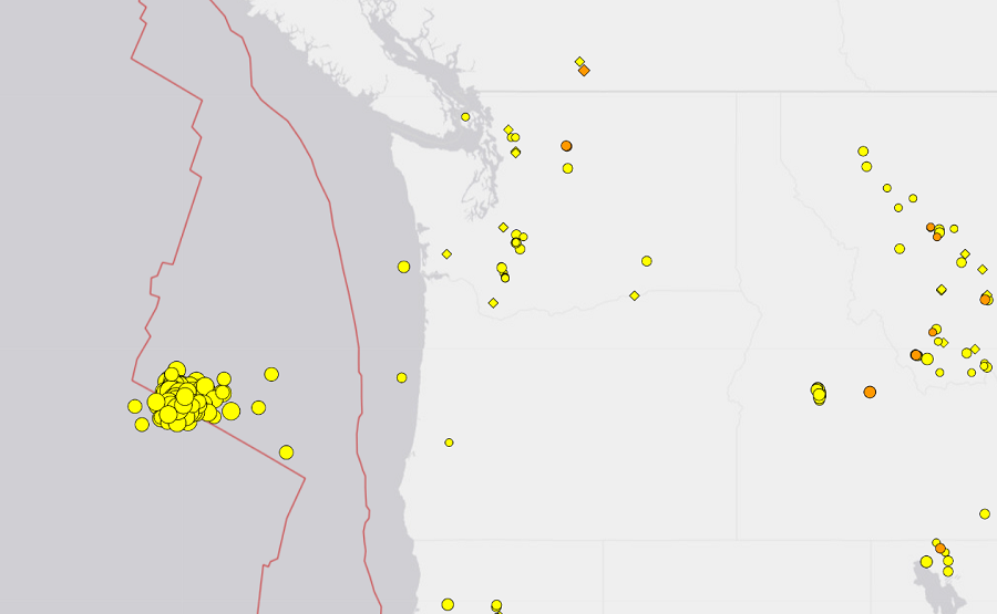 Each yellow dot represents the epicenter of an earthquake reported by USGS; yellow dots occured anytime within the last 7 days while orange dots reflect earthquakes from the last 24 hours.  Image: USGS