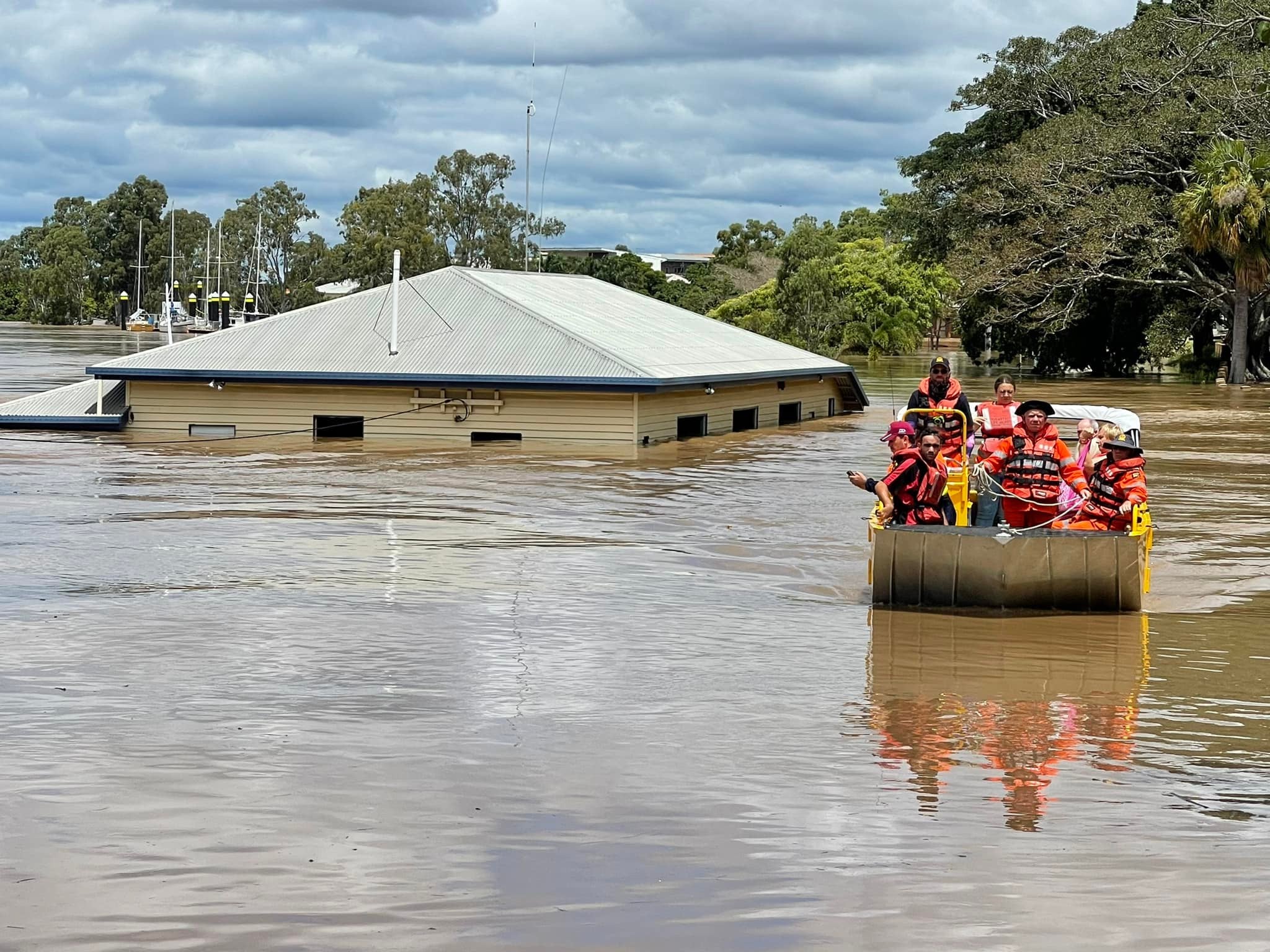 Rain Bomb Strikes Eastern Australia; 9 Dead, Thousands Evacuated