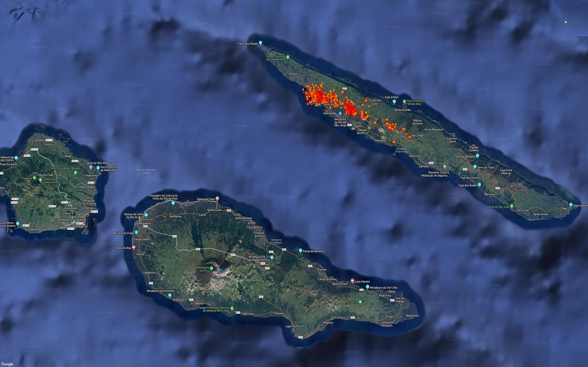 An earthquake swarm continues in the Azores; 1,100 earthquakes have struck here, with each dot indicating the epicenter of an earthquake since Sunday. Image: CIVISA
