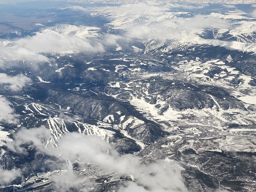 This is today's view (April 10, 2022) showing the virw over the ski slopes around Breckenridge, Colorado where winter sports fun continues. Image: Weatherboy