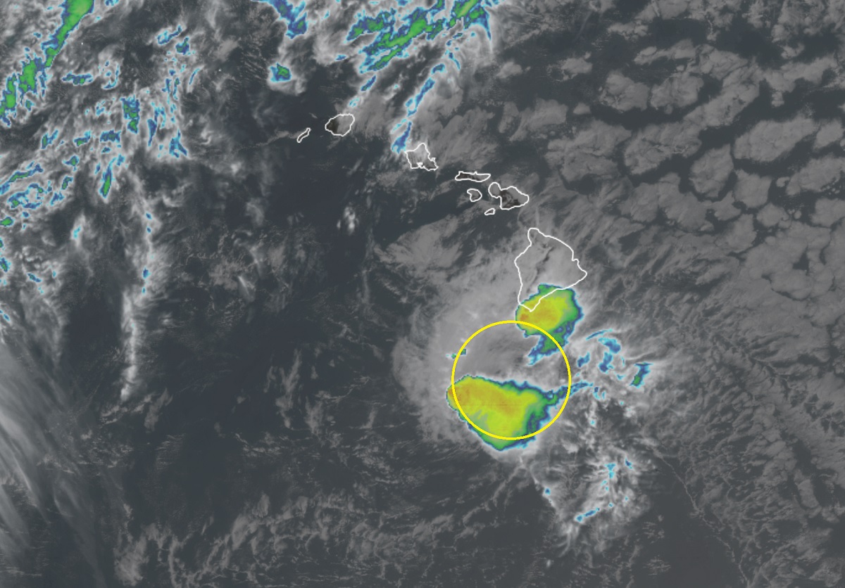 Darby is moving along south of the Big Island of Hawaii. Image: NOAA
