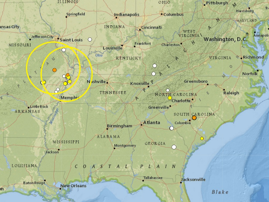 Two earthquakes rattled Missouri today within the larger yellow circles. The dots indicate the location of an earthquake epicenter from the last 30 days. More than 20 have struck around the New Madrid area in that time. Image: USGS