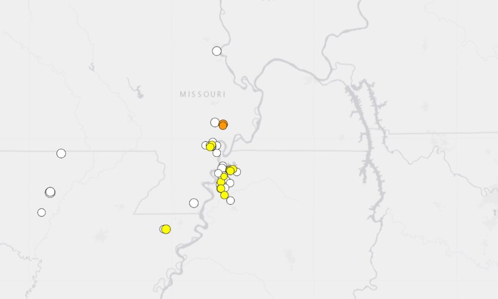 Each dot on this map reflects the epicenter of every earthquake recorded by USGS in this region over the last 30 days. The yellow dots are more recent quakes while the orange dot reflects the epicenter of today's earthquake. Image: USGS