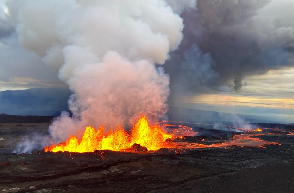 Fountains of lava erupt from fissures along the northeast slopes of Mauna Loa Volcano, the world's largest active volcano on the Big Island of Hawaii. Image: USGS