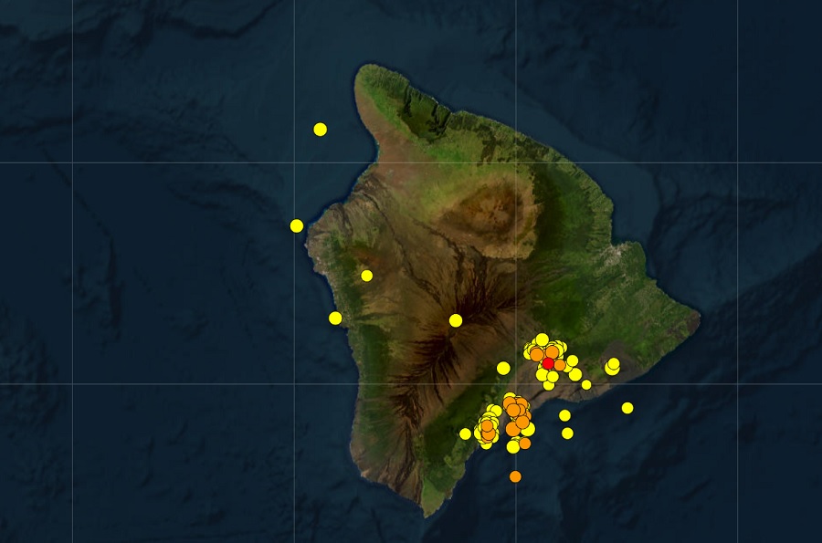 According to USGS, there have been 161 measured earthquakes on the Big Island of Hawaii in the last 7 days. The epicenter of each earthquake is shown with a dot, with yellow dots being older quakes and red ones being new.  Image: USGS