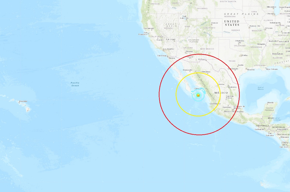 The earthquake struck on the west coast of Mexico at the star inside of the concentric colored circles. The blue lines around the epicenter of the earthquake represent the area where shaking has been reported. Image: USGS