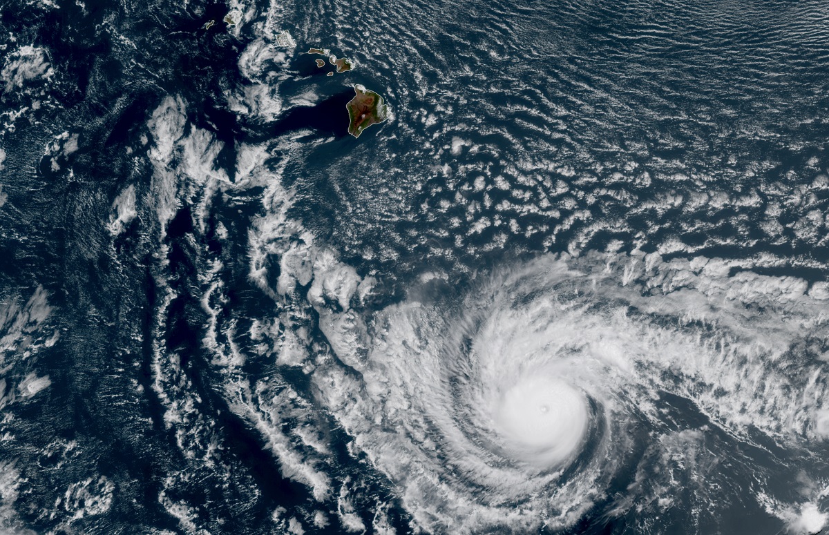 Latest satellite view from the GOES-West shows a well defined major hurricane just to the south of Hawaii's Big Island. Image: NOAA