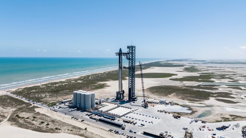 The stacked Starship spacecraft is ready for launch on its new and improved launchpad at Starbase in south Texas.  Image: SpaceX