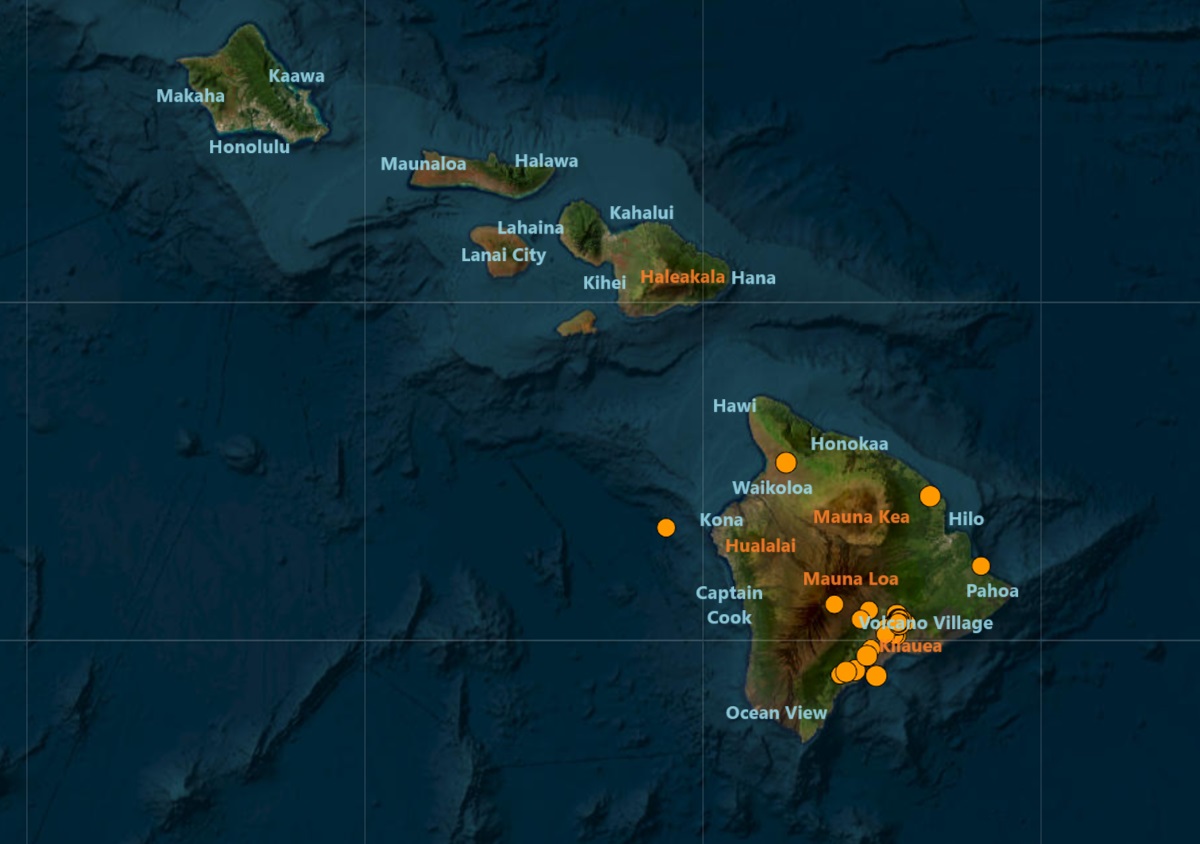 In the last 24 hours, 113 earthquakes have hit around the Big Island of Hawaii. Towns/cities appear in blue while the name of volcanoes are shown in orange. The Big Island of Hawaii has three volcanoes that are considered "active": Hualalai, Mauna Loa, and Kilauea. None are erupting at the time of publication. Image: USGS