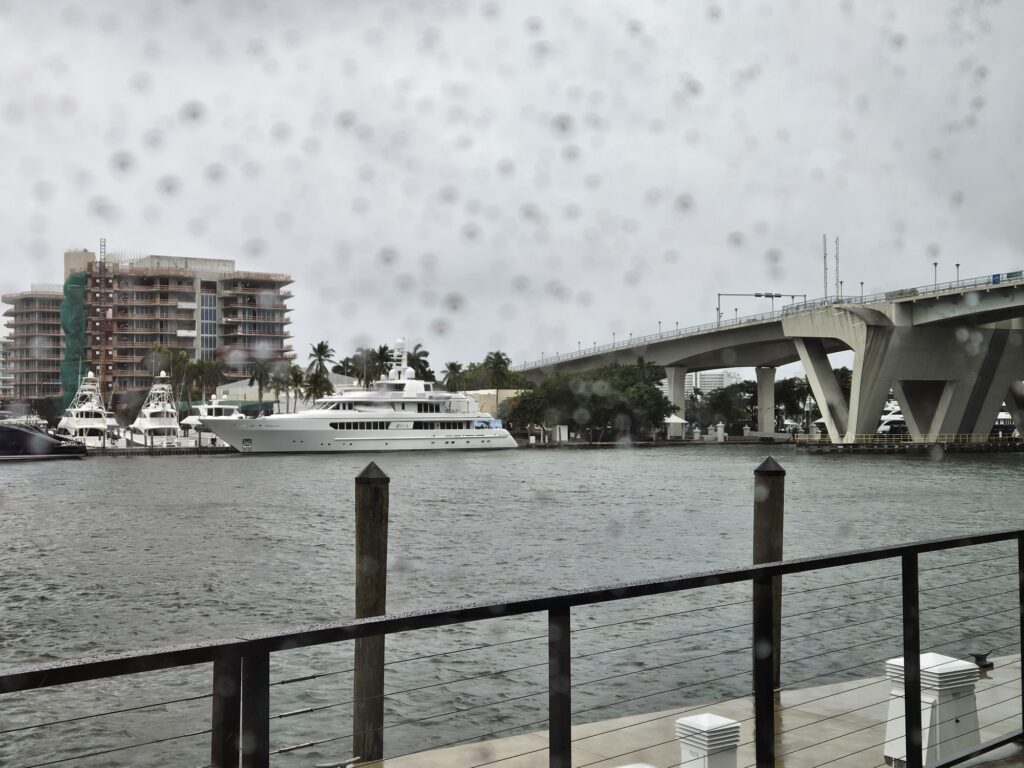 Heavy rain falls onto the yachts, canals, and area roads and bridges in Fort Lauderdale, Florida today as a nor'easter takes shape. Image: Weatherboy