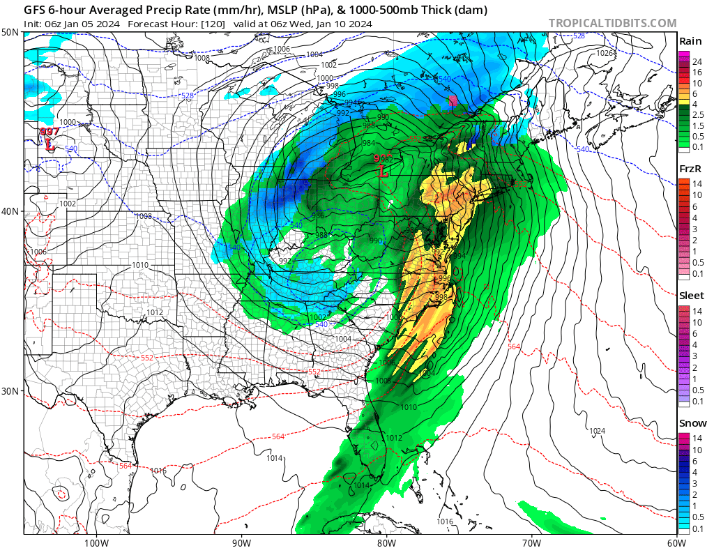 Latest American GFS forecast model for Tuesday night/early Wednesday depicts extremely heavy rain moving up into the northeast. Image: tropicaltidbits.com