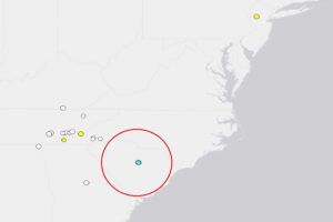 This most recent earthquake in South Carolina is the blue dot inside of the red circle. This South Carolina earthquake was far from other earthquakes reported in the last week, as shown by the dots on the map. Image: USGS
