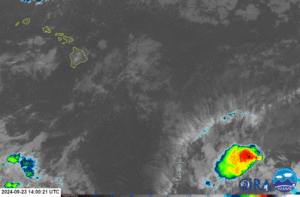 Animated loop from the GOES-West weather satellite shows an area of convection south and east of Hawaii which had previous tropical cyclone formation potential has fizzled-out. Image: NOAA