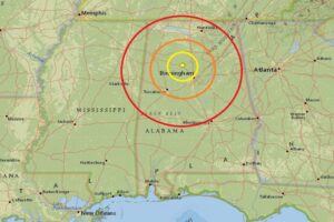 The evening earthquake struck at the yellow dot inside the concentric colored circles on this map. Image: USGS