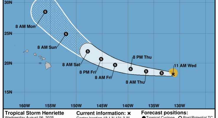 Latest official forecast track for the tropical storm. Image: NHC