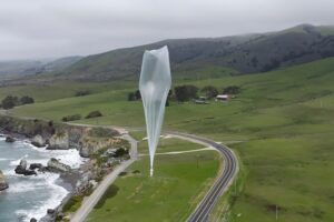 A balloon like this one may have impacted the windshield of a United aircraft flying to Los Angeles over the Rocky Mountains. Image: WindBorne