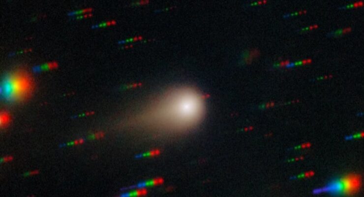 The 3I/ATLAS object is caught streaking through the solar system on August 27 by the Gemini South telescope in Chile. Image: International Gemini Observatory / NOIRLab/ NSF/ AURA