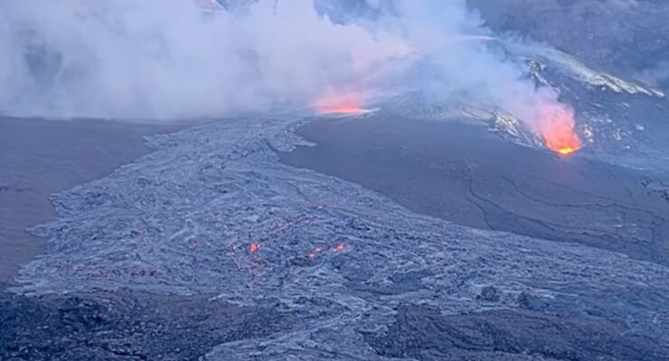Latest webcam view of the Kilauea Volcano on the Big Island Hawaii that appears to be on the verge of another significant eruption event. Image: USGS / HVO