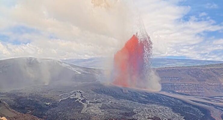 Current webcam view of the eruption at Kilauea Volcano on the Big Island of Hawaii. Image: USGS